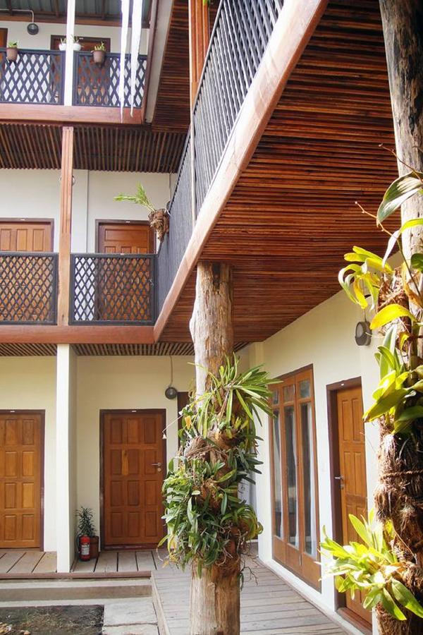 Three Seasons Inn & Spa Nyaung Shwe Extérieur photo