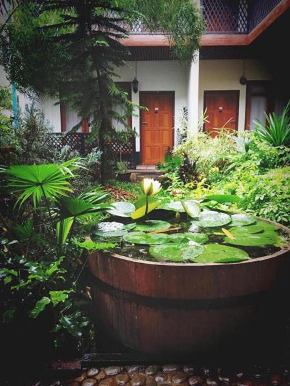 Three Seasons Inn & Spa Nyaung Shwe Extérieur photo
