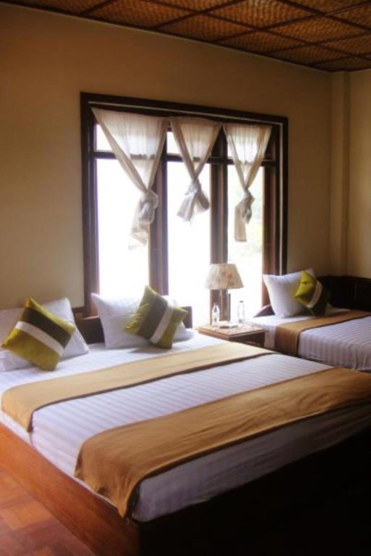 Three Seasons Inn & Spa Nyaung Shwe Extérieur photo