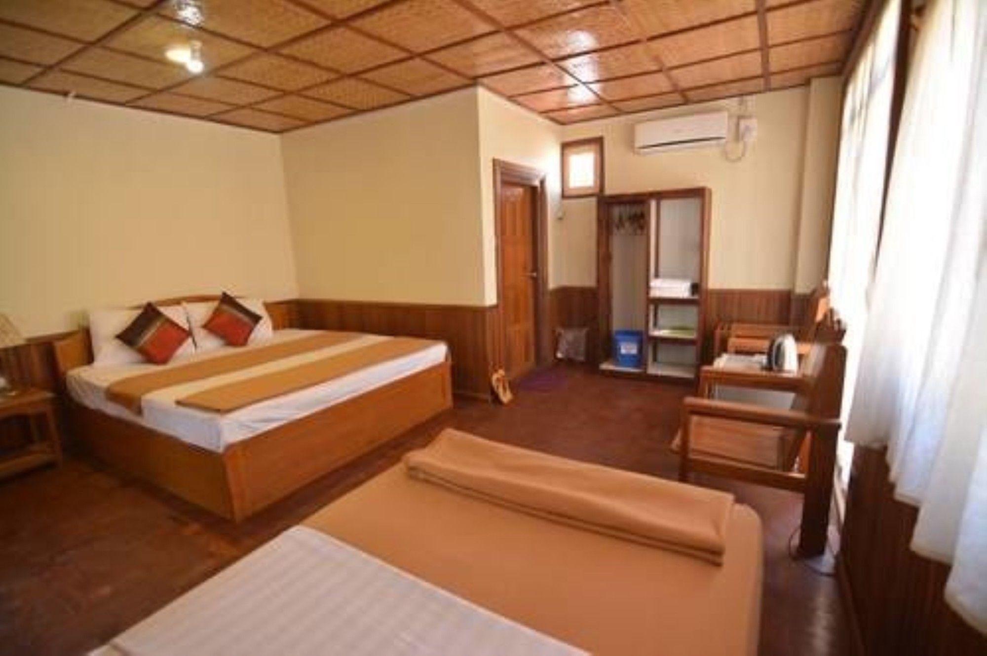 Three Seasons Inn & Spa Nyaung Shwe Extérieur photo